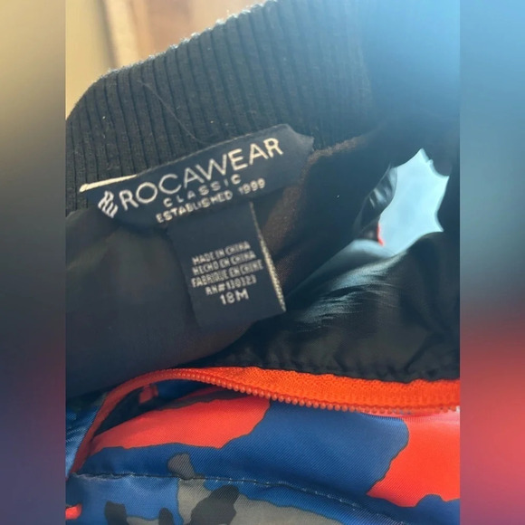 Rocawear Baby Camo Print Puffer Vest Red Blue Black Size 18M - Picture 3 of 3